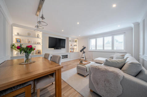 Clifton Close, Farnborough Village, Orpington, Kent, BR6