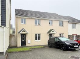 25, Harvenna Heights, St. Columb TR9 6FX