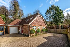 Jardin Cottage, Copleigh Drive, Tadworth KT20 6BJ