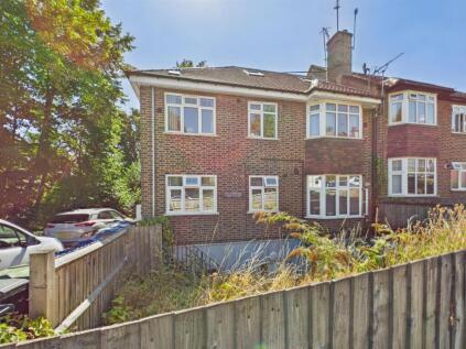 The Avenue, Coulsdon