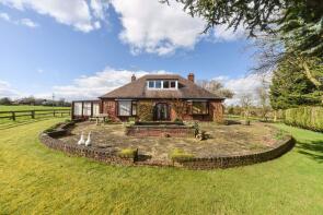 Hill Crest, Church Lane, Uttoxeter ST14 8QJ