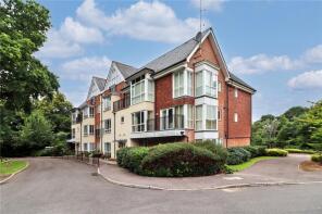 108, Stone Court, Maidenbower, Crawley RH10 7RY