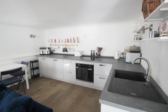 Kitchen.JPG