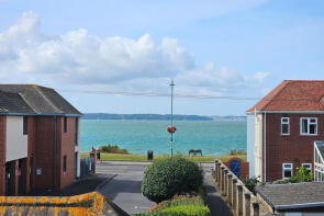 3, 21 The Starlings, High Street, Lee-on-the-solent PO13 9BS