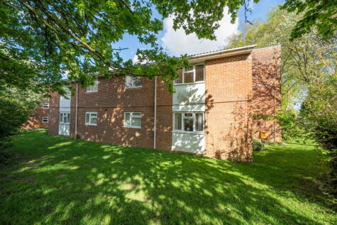 Glamis Close, Oakley, Basingstoke, RG23 7NH