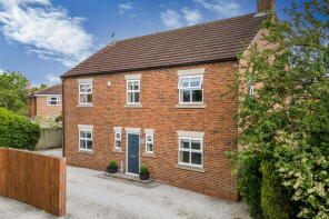 Willow Bank, Waterside, Hemingbrough, Selby YO8 6RD