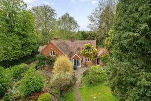 Skinners Cottage, Barrow Hill Lane, Drayton, Stourbridge DY9 0BN