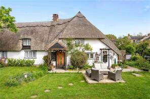 Thatch End, The Row, Bishop's Stortford CM22 6AT