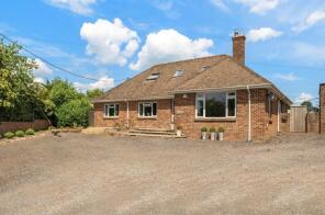 Trevean, Road Past Winham Farm To Tye Cross, Cullompton EX15 1SA