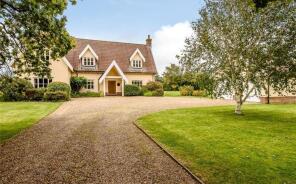 Oak Lodge, Shop Street, Dereham NR19 1QR