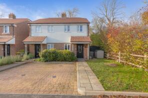 27, Chatfield Close, Lewes BN8 4FF
