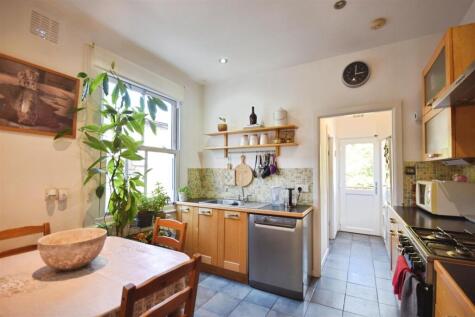 FFF 15 Mafeking Avenue, Brentford