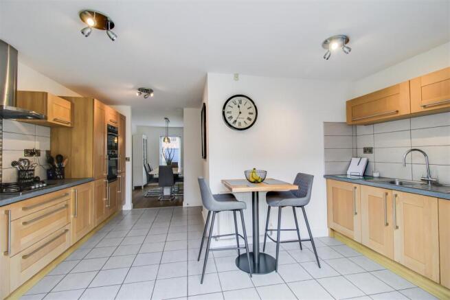 KITCHEN/DINER