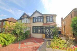 36, Leaver Gardens, Greenford UB6 8EP