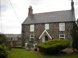 Tregrwyn, Road From B4413 Southwards To Pentre, Pwllheli LL53 8RB