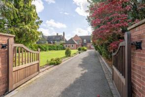 26, Jacobean Lane, Knowle, Solihull B93 9LP