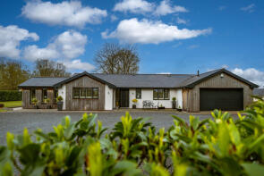 Little Oaks, Stone Meadow, Butts Lane, Kidderminster DY10 4BH