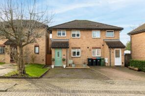 42, Brayton Court, Shenley Lodge, Milton Keynes MK5 7AH