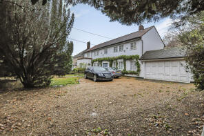220, Swakeleys Road, Ickenham UB10 8AX