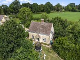 3, Fosters Hill, Holwell DT9 5LQ