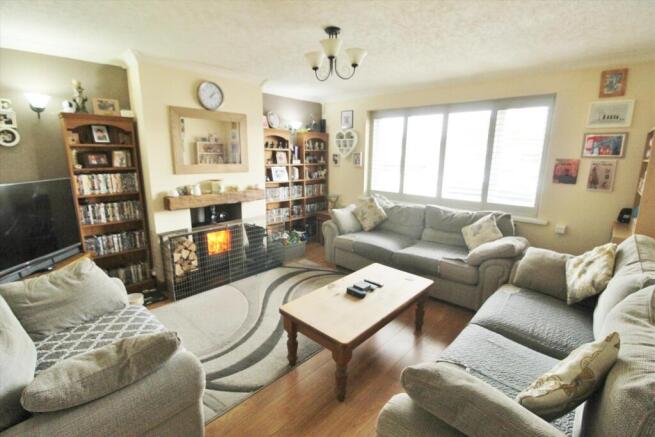 Lounge 1