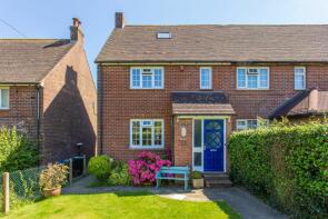 16, Derringstone Downs, Canterbury CT4 6QE