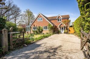Hillbrow, Etchingwood Lane, Buxted TN22 4PU