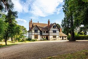 Hillcrest, Nobottle Road, Northampton NN7 4HL