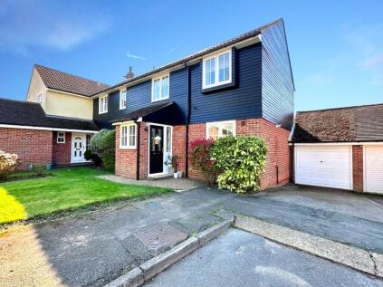 Moore Close, Billericay, CM11
