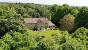 Sisters House, Welsh Way, Cirencester GL7 5EY