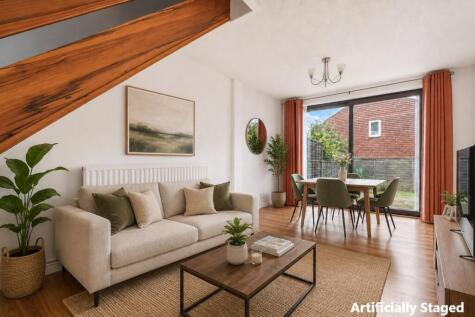 Stapleford Close, London, E4