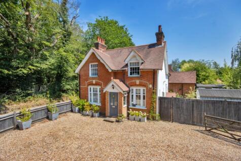 Bank Lane, Hildenborough, Tonbridge, Kent, TN11