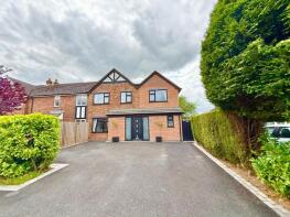 22, Lakeside, Macclesfield SK11 0PL