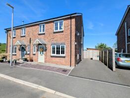 16, Maes Y Llewod, Bancyfelin, Carmarthen SA33 5EQ