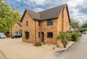 2, Cranberry Close, Walnut Tree, Milton Keynes MK7 7EP
