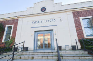 2, Castle Locks, Castle Road, Kidderminster DY11 6DX