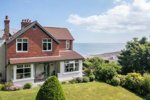 Riggside, East Row, Sandsend, Whitby YO21 3SY