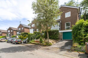 11, The Grove, Oldham OL3 5RR