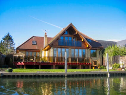 Riverside, Staines, Surrey, TW18