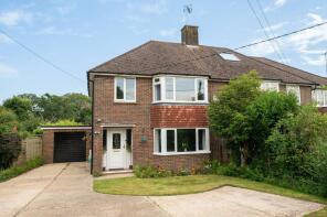 1, Carters Cottages, Handcross Road, Plummers Plain RH13 6NX