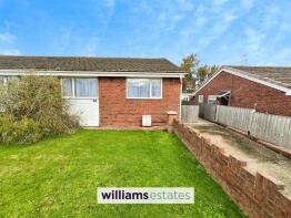 35, Maxwell Drive, Leeswood CH7 4SR