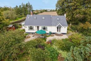 Long Parks, Road From Church Lane Cross To Old Village Cross, Crediton EX17 6BA