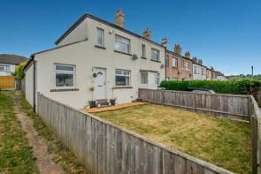 48, Kilroyd Avenue, Hunsworth, Cleckheaton BD19 4ED