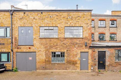 Orleston Mews, Holloway
