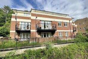 31, Fraser Gardens, Winchester SO22 5GB