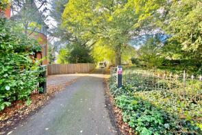 Grace Dieu, Hill Drive, Lutterworth LE17 4BJ