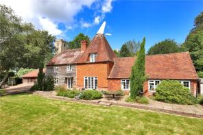 Goodgrooms Oast, Church Lane, Robertsbridge TN32 5PJ