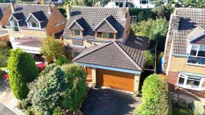 11, St James Crescent, Stafford ST17 0RP