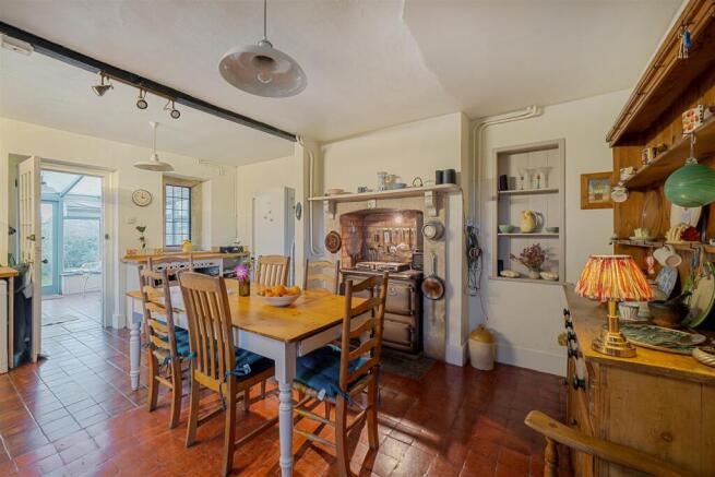 Kitchen / Breakfast Room