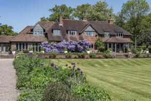 Ribbons, Rowington Green, Warwick CV35 7DB